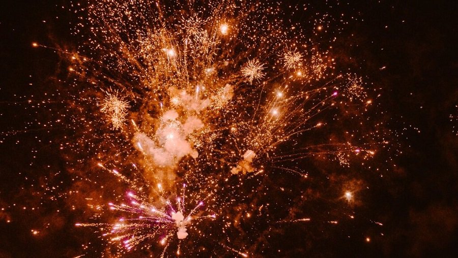 Prašome atsakingai naudoti pirotechniką - Visagine