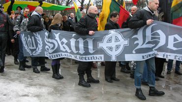 «Вчера — Juden raus, сегодня: Литва — литовцам»: неонацисты все же начали «марш патриотов» в Вильнюсе
                                