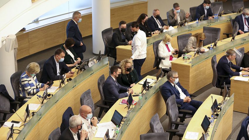 Seimas po svarstymo pritarė Civilinės sąjungos įstatymo projektui