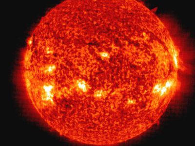 На Солнце произошла третья за неделю мощная вспышка - Наука и здоровье
