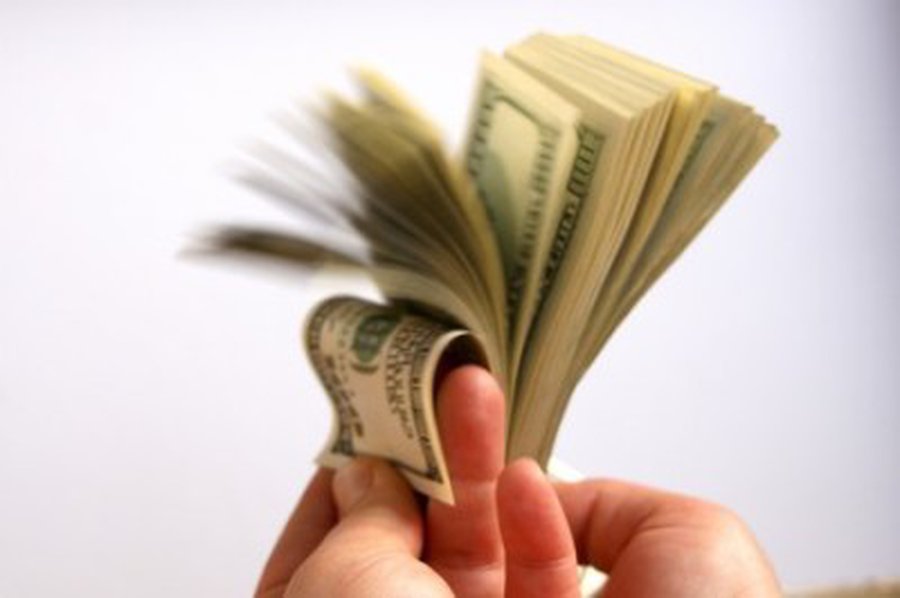  Ką sutiktumėte padaryti už dešimt milijonų? 
 - Pasaulyje