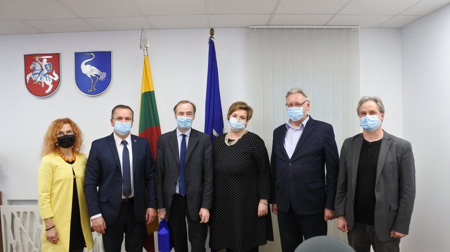 Директор Французского института в Литве Томас Буффин посетил Висагинас - В Висагинасе