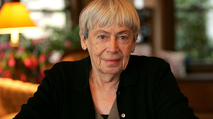 Знаменитая американская писательница Урсула Ле Гуин в шестой раз получила премию Nebula - Культурные и спортивные мероприятия