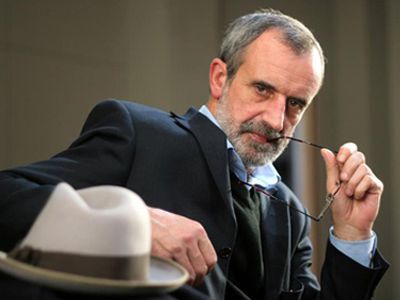 На улицах Санкт-Петербурга появилось еще одно памятное кресло

                                 - Культурные и спортивные мероприятия