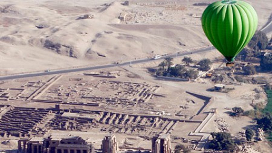 В Египте упал воздушный шар с туристами - В Мире