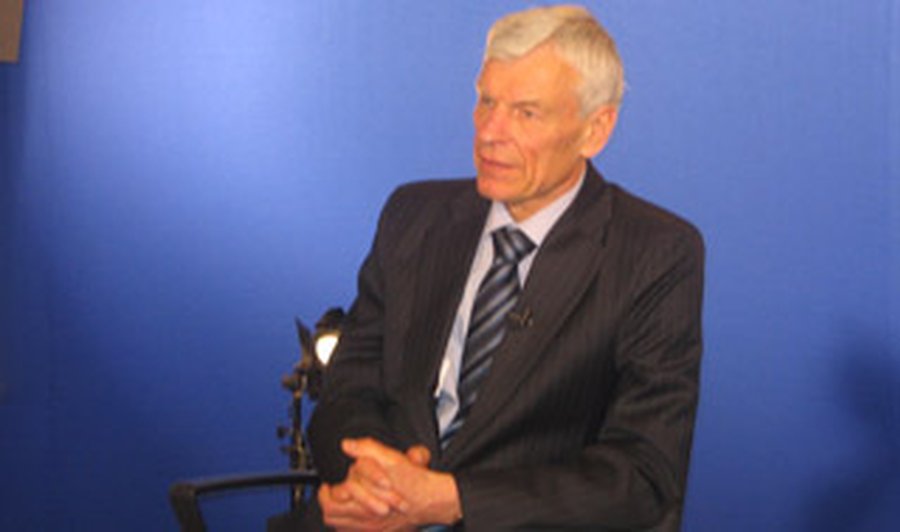 Юстас Винцас Палецкис: «За пять лет работы  в Европарламенте я нажимал кнопку голосования сто тысяч раз…»

 - В Висагинасе