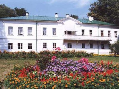 Приглашаем на экскурсию в Россию
                 - В Висагинасе