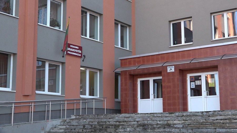 В прогимназиях Draugystės и „Gerosios vilties“ введено дистанционное обучение (видео) - В Висагинасе