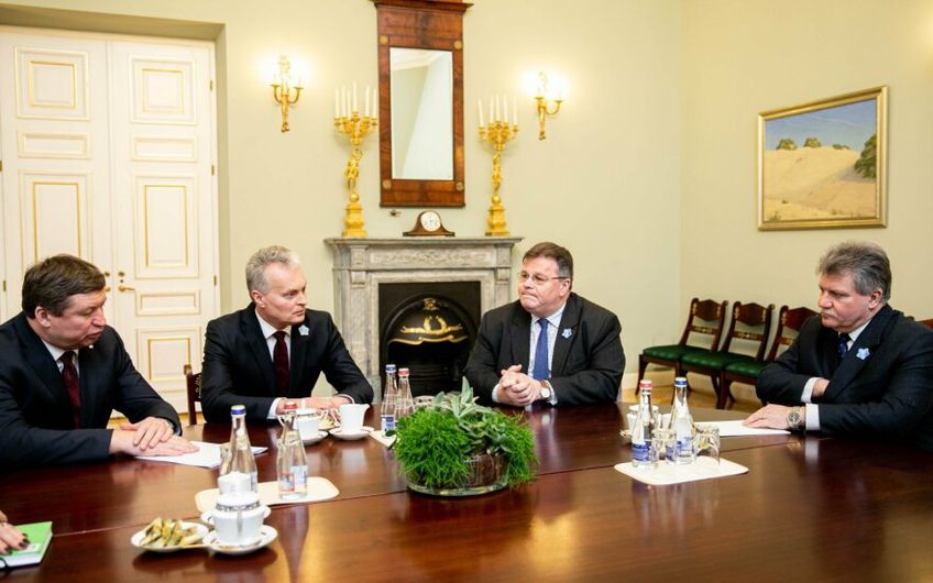 Президент Литвы Гитанас Науседа призвал решать споры между Ираном и Соединенным Штатами дипломатическими средствами