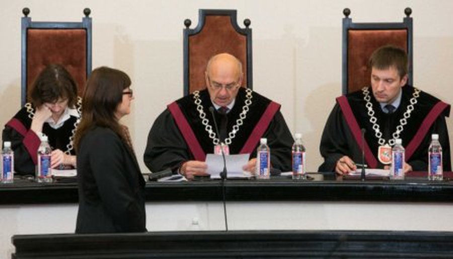 КС: закону о выборах противоречат очередность кандидатов ПТ и результаты Биржайско-Купишкского округа  - Литва и страны Балтии