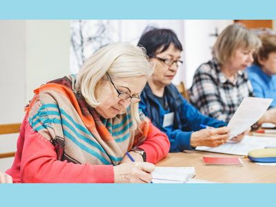 Осенью для пожилых людей открываются новые возможности обучения - Литва и страны Балтии