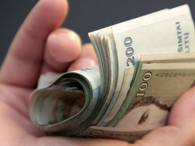 Президентские выборы: у кого с деньгами нет проблем? - Литва и страны Балтии