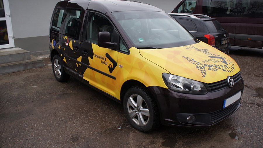 К услугам людей с недугом – социальное такси - В Висагинасе