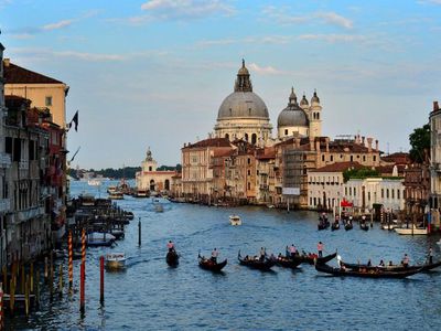 Сегодня в Венеции проходит референдум об отделении от Италии - В Мире