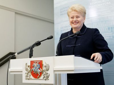 Скоро президент Литвы станет получать полную зарплату - Литва и страны Балтии