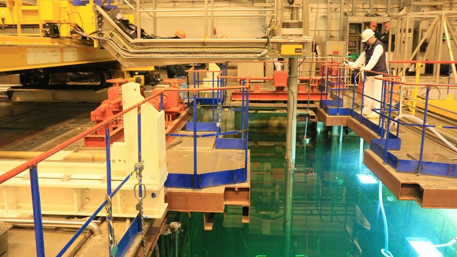 Как и почему очищались бассейны выдержки топлива - В Висагинасе