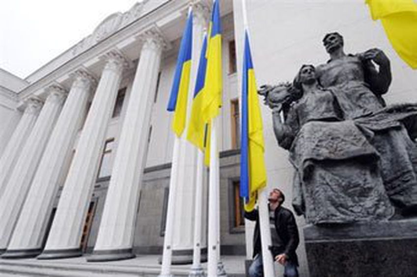 Украина повысила пенсионный возраст для женщин и чиновников