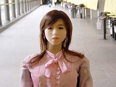 Канадец создал робоженщину - Наука и здоровье