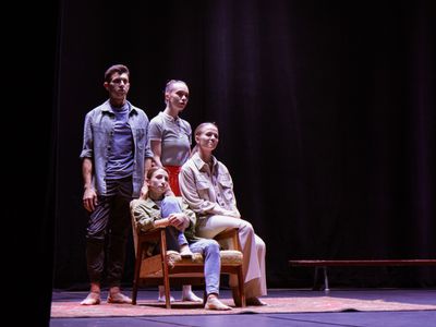 Путь домой: артисты балета дали спектакль в Висагинасе, где прошло их детство - В Висагинасе