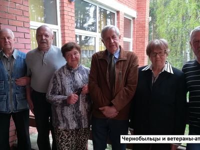 Висагинские чернобыльцы отметили 37-ю годовщину со дня аварии на ЧАЭС - В Висагинасе