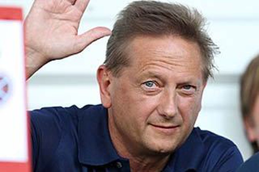 Литовский бизнесмен Владимир Романов провел переговоры по«Сатурну»

                 - Культурные и спортивные мероприятия