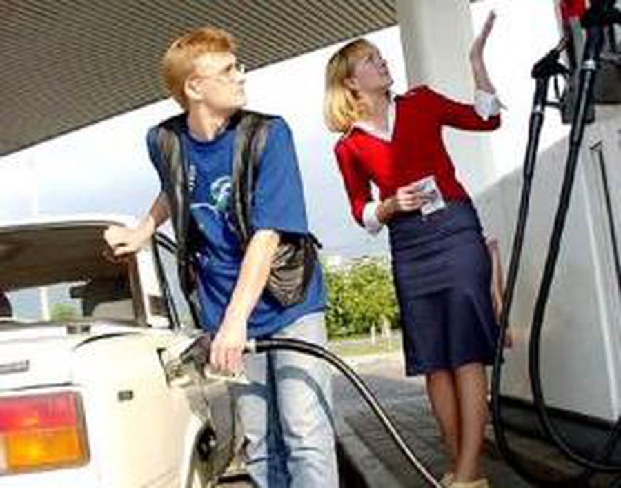 Цена на бензин все выше и выше… - Литва и страны Балтии