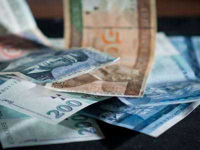 Merai nori didesnių algų - Lietuva ir Baltijos šalys