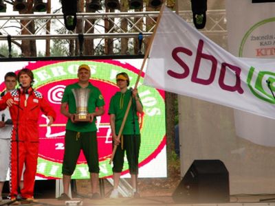 Главный кубок Спортивного праздника достался висагинским мебельщикам!                                 - В Висагинасе