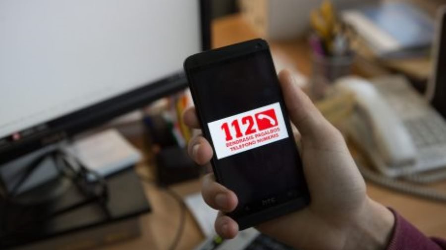 Школьнику, звонившему в МЧС ради забавы, придумали необычное наказание - В Мире