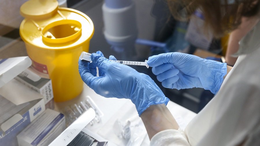 Вакцина от гриппа скоро прибудет в Литву: в этом году бесплатно будут прививать еще одну группу населения - Литва и страны Балтии