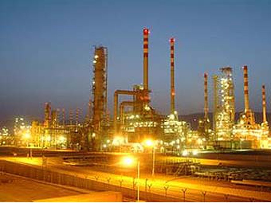 Иран полностью отказался от доллара при заключении нефтяных контрактов - В Мире