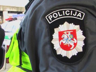 На работу в полицию — с улицы? - Литва и страны Балтии