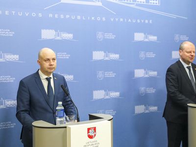 С. Сквернялис: единственная надежная информация о коронавирусе в стране – от А. Вериги - Литва и страны Балтии