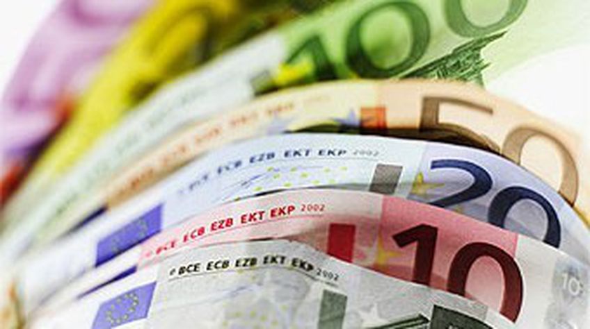 В банках Вильнюса скупили запасы валюты из-за слухов о девальвации