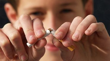 Со временным министром образования Э. Добровольской "трудовики" обсудят, как пресечь курение школьников