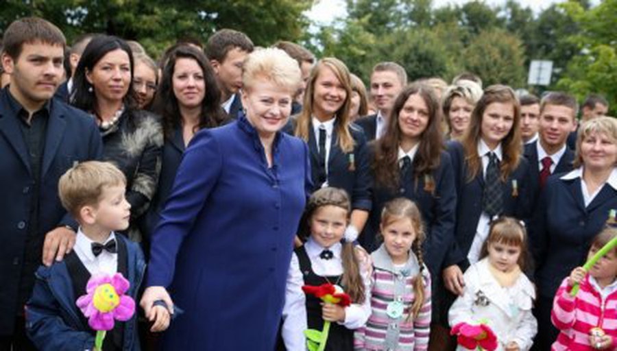Президент детям: даже если вы уедете, не забывайте откуда вы родом
 

 - Литва и страны Балтии