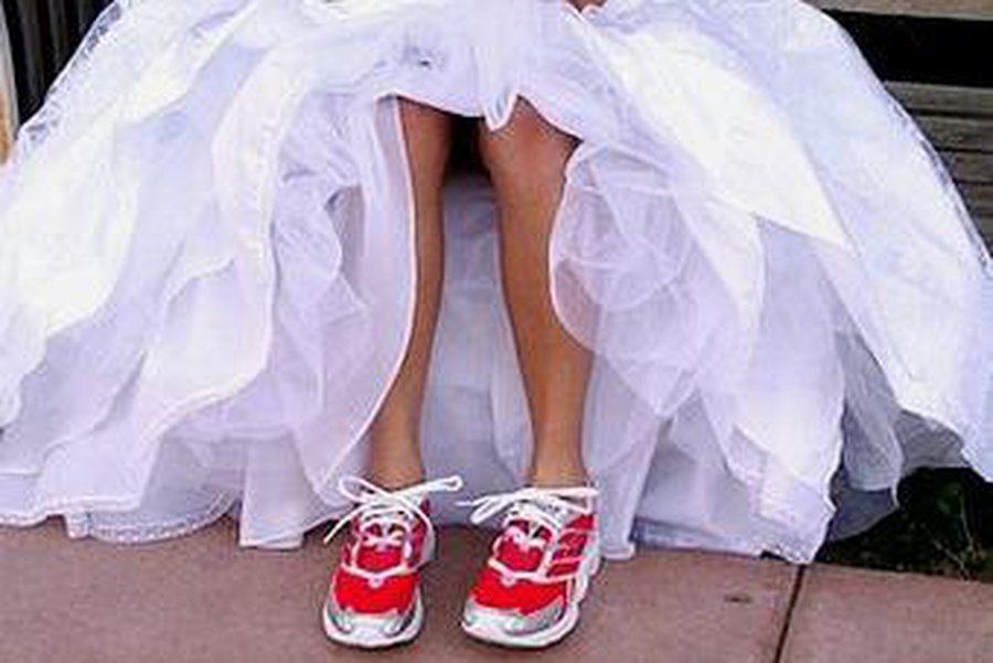 Жених и невеста провели брачную ночь в тюрьме - Хобби, отдых и развлечения