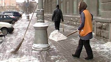 Вильнюсским дворникам запретили убирать снег