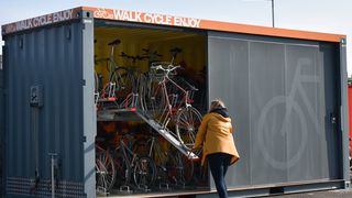 В Висагинасе будут установлены велостоянки контейнерного типа и другие