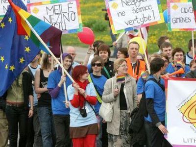 В литовских соцсетях собираются противники гей-парада, которые обещают дать отпор сексменьшинствам - Мир молодежи