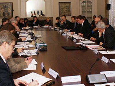 На председательство Литвы в ЕС — 200 дополнительных чиновников - Литва и страны Балтии