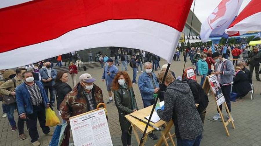 Белорусские правозащитники указали на неравные условия для предвыборной агитации - В Мире