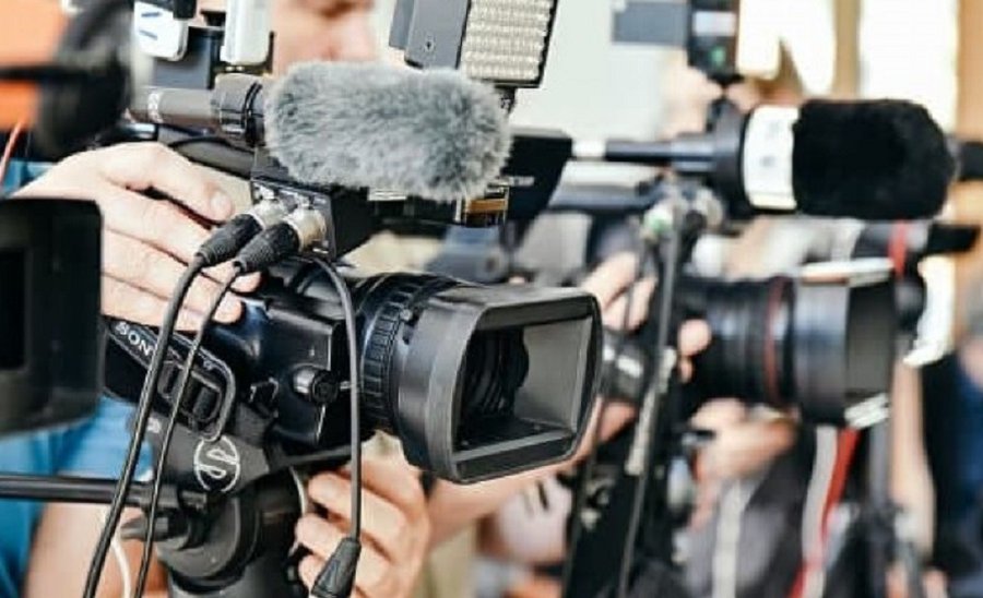 З мая - Всемирный день свободы прессы - В Мире