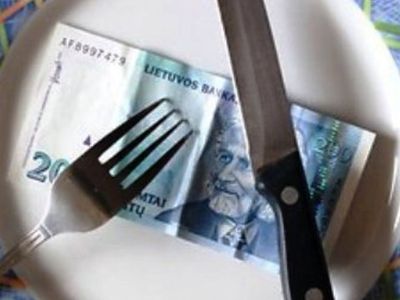Исследования: Абсолютно все работающие литовцы недовольны своей зарплатой
 - Литва и страны Балтии