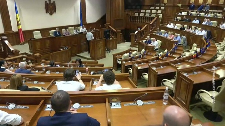 Армия Молдавии не намерена вмешиваться в политический кризис в стране - В Мире