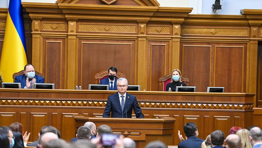 Президент в Верховной Раде обратился к народу Украины