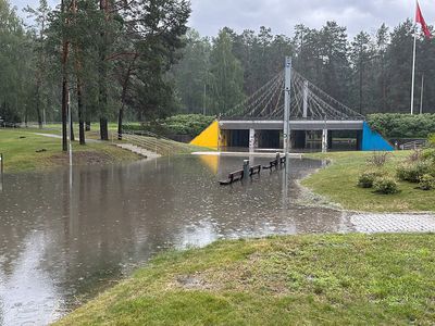 Как справляется городская система поверхностных стоков с обильными ливнями? (видео) - В Висагинасе