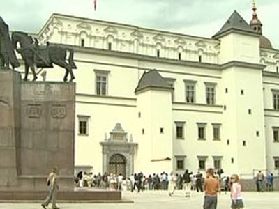   
Дворец правителей открыт! 
 - Литва и страны Балтии