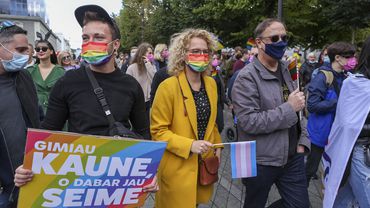 „Kaunas pride“ eisenoje dalyvavusiai A. Armonaitei nuotaikos nesugadino ir į ją paleistas kiaušinis: graži diena Kaunui