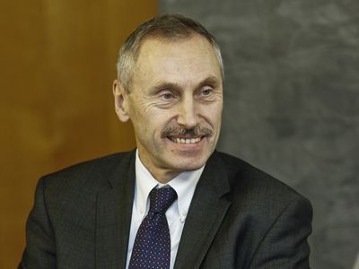 СМИ Литвы: Глава Минэнерго — это хозяин роскошного 
«Роллс-Ройса», у которого нет денег на бензин
 - Энергетика